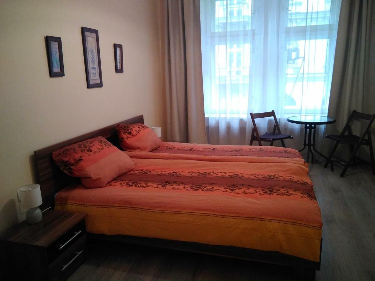 U Andela Apartamento Praga Exterior foto